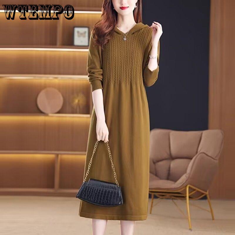 Langgestricktes Kleid mit Kapuze für Damen, trendiges und lässiges langes Pulloverkleid, einfarbiger Pullover für Herbst und Winter