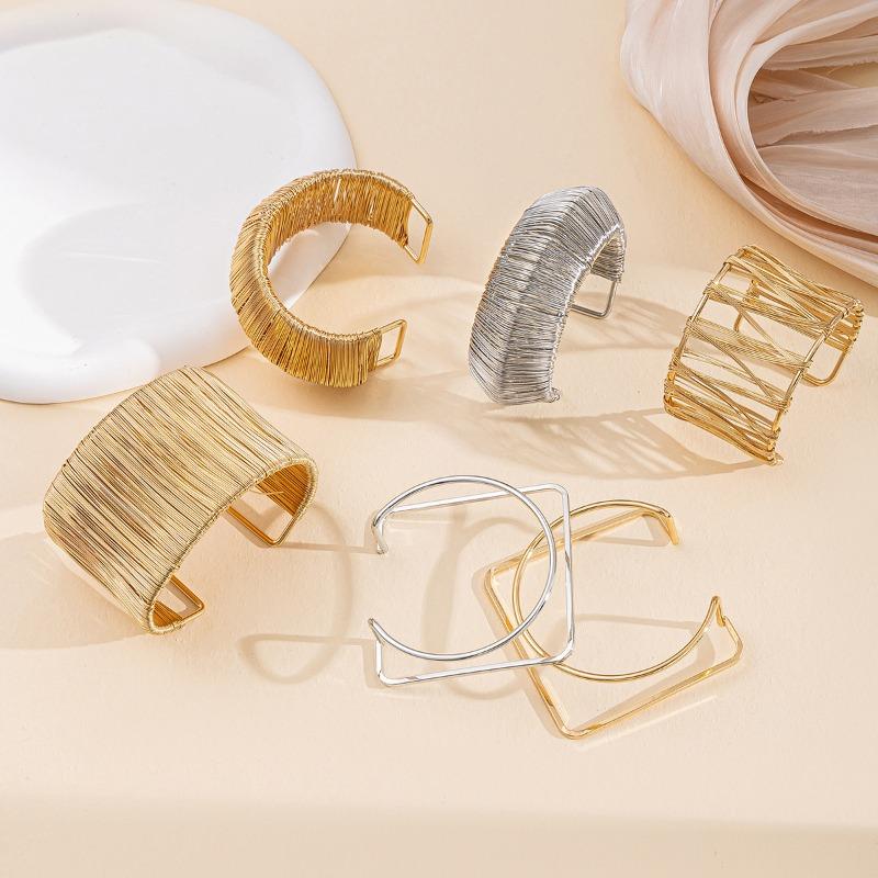 Alloy Bracelet Wide Side Jewelry Fashion Personality Glossy Spring Open Bracelet Women's Jewelry