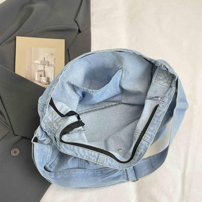 Trendy Korean Style Crossbody Bags for Fashiable and Versatile Commuting Bag Large Capacity Simple Denim Shoulder Bag Spring
