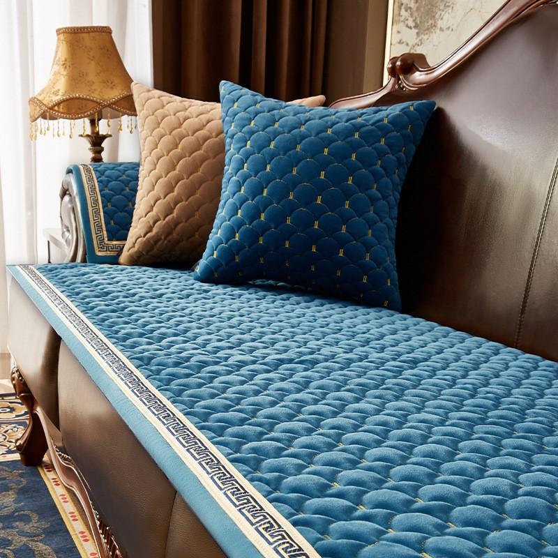 Winter Thick Plush Sofa Cushion Cover European Style Leather Non-Slip Milk Fleece Pad With PP Cotton Fill