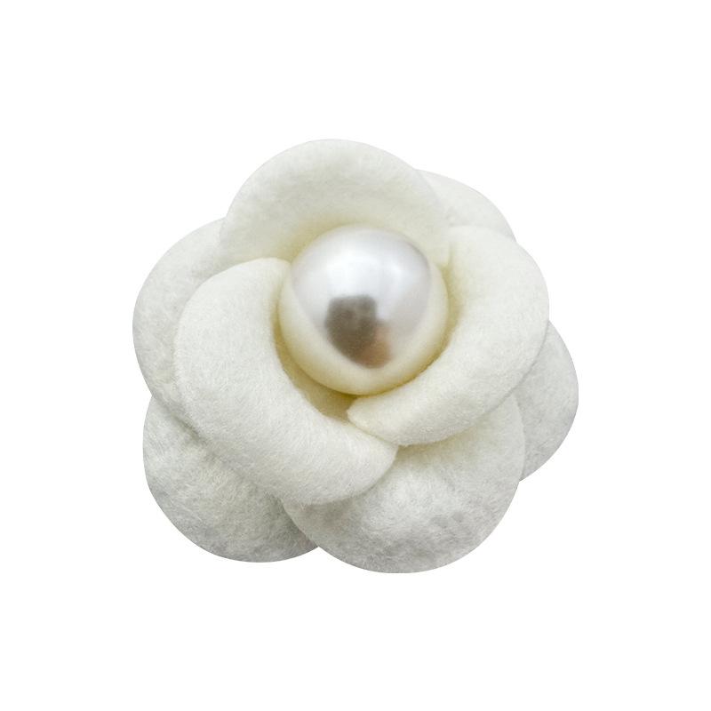 Large Pearl Flower Brooches Solid Color Felt Camellia Flower Brooches for Women Clothing & Bag Ornaments