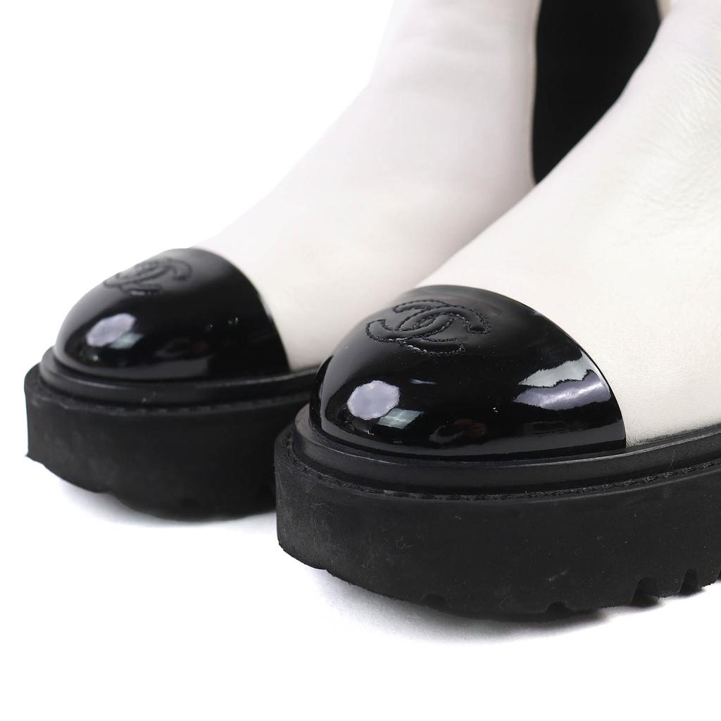Great CHANEL short boots COCO Mark Side Gore Patent Leather 37 G38218 22C Used