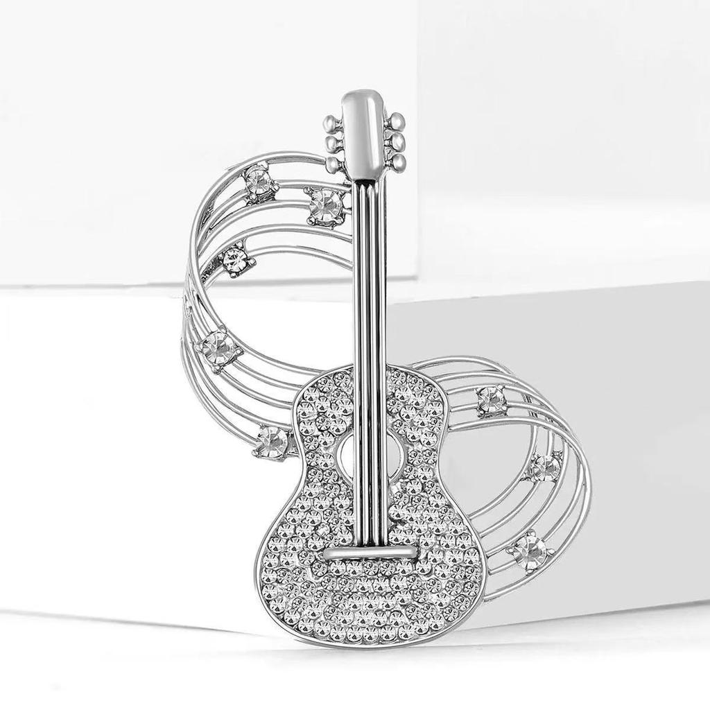 Pearl Heart Brooch: 2025 Autumn/Winter Trend - Korean Exquisite Pin for Women