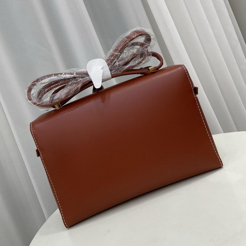 New lunch box bag, cowhide leather women's bag, messenger bag, shoulder bag, underarm bag.