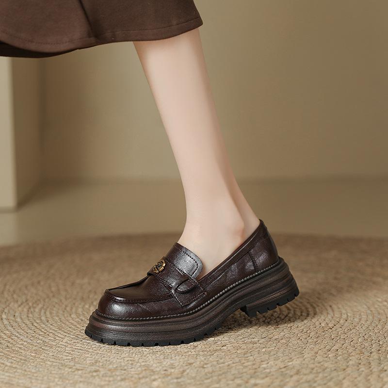 Thick-soled British style retro one-pedal loafers women's classic camellia 2025 early spring small leather shoes single shoes