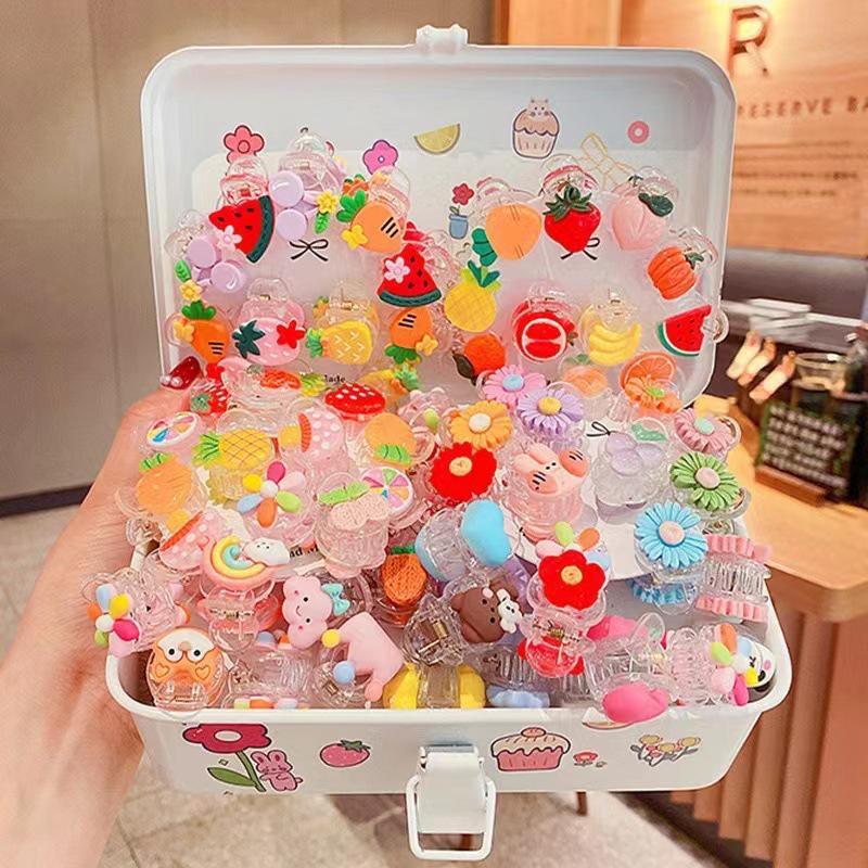 

Korean Colorful Quicksand Transparent BB Hair Clip Set for Kids