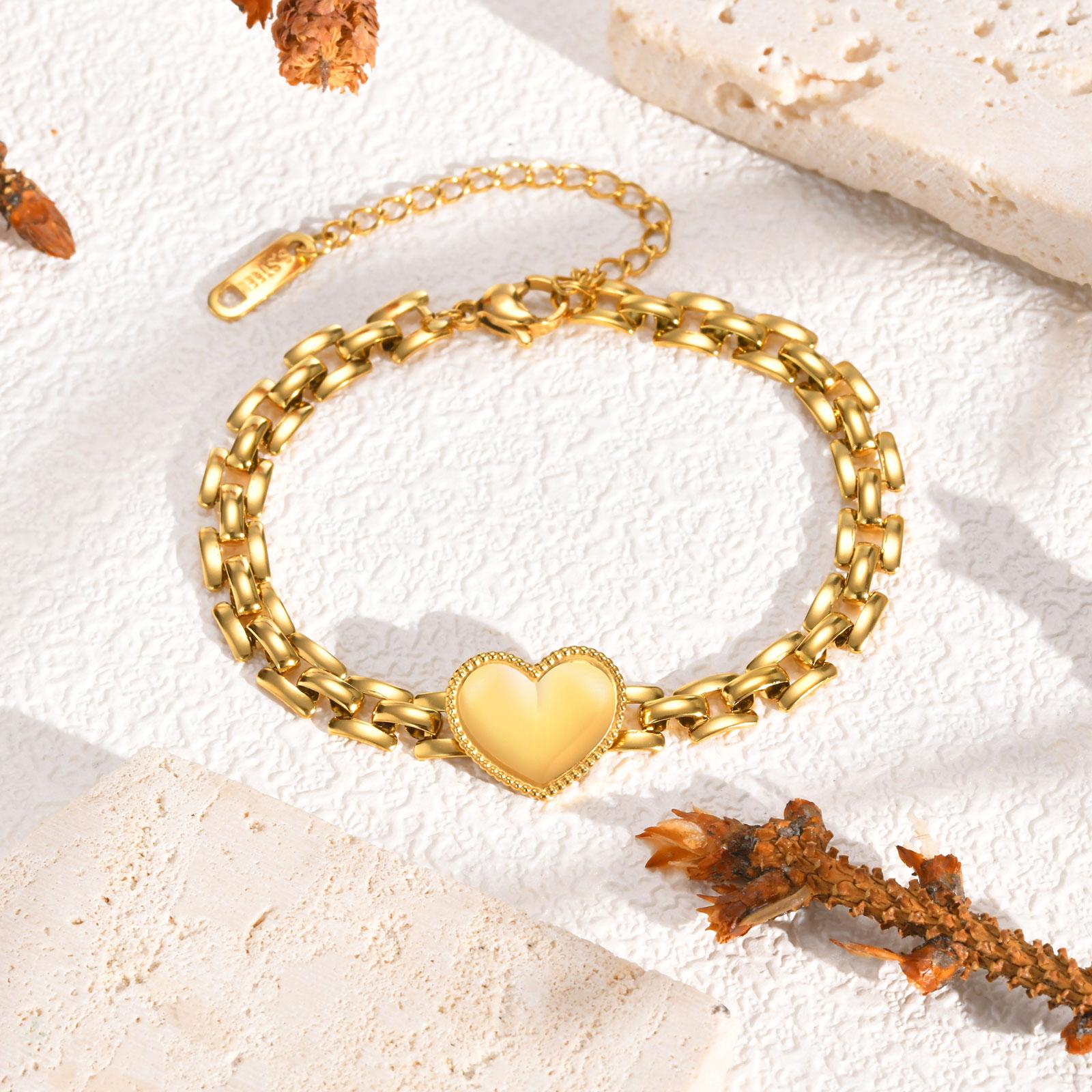 

Hot Sale Love Heart Strap Chain Choker Necklace,18K Gold Plated Stainless Steel Necklace for Women,Charm Party Jewelry Gift