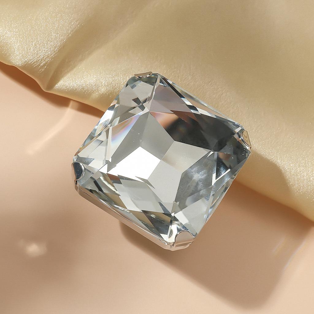 Open Square Statement Ring - Fashionable  Minimalist  Versatile  and Luxuriously Chic