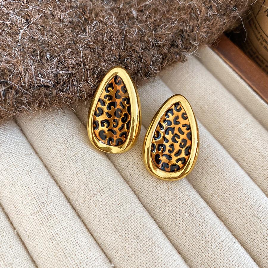 French retro autumn and winter geometric leopard print earrings stud earrings personalized earrings design sense niche
