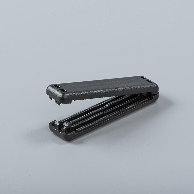 Universal Seat Belt Adjuster Clip Car Safety Belt Stopper Buckle Clamp Limiter Seat Belt Anti-Skid Fixing Limiter Car Accessory