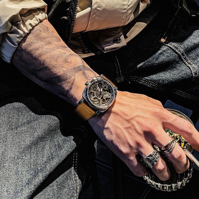 Herren Skelett Automatische Mechanische Uhr, Geprägtes Edelstahl