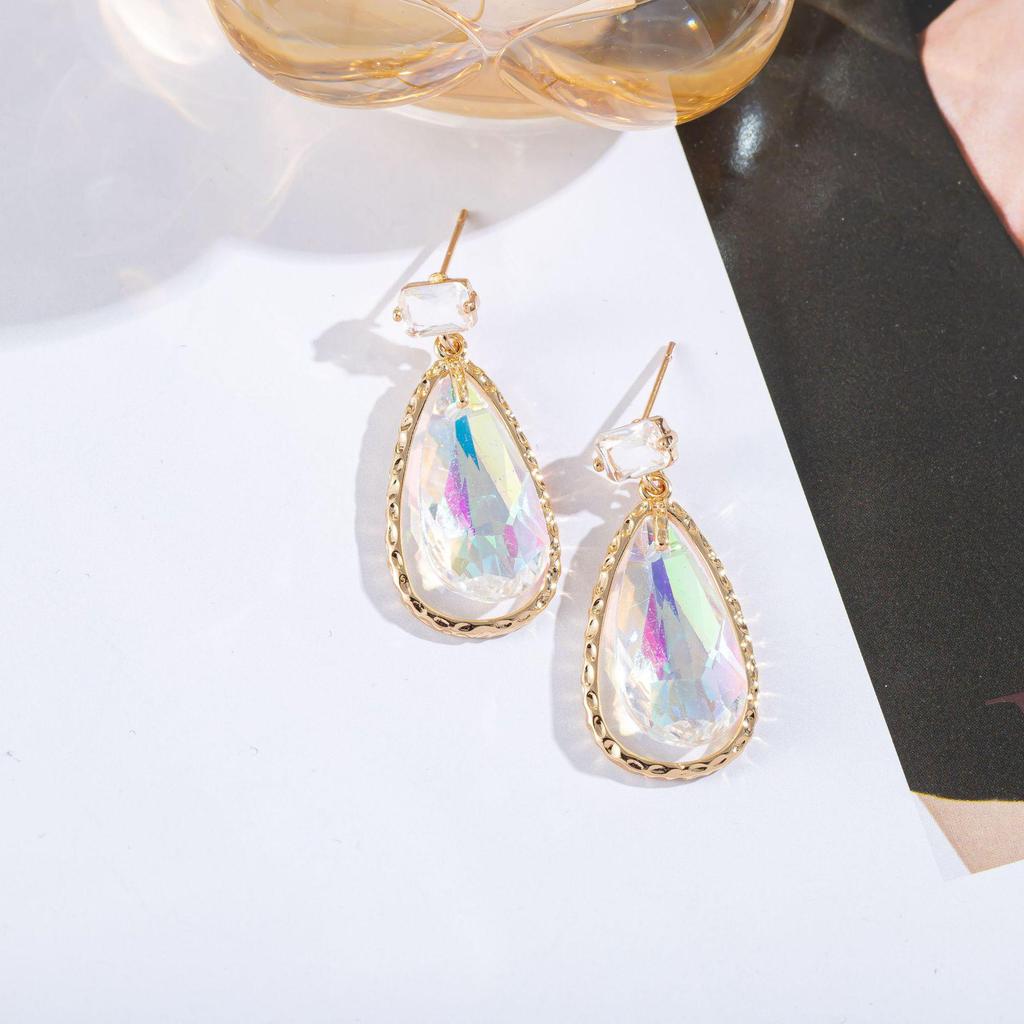 Trendy Lace Teardrop Studs: European & American Fashion Glass Earrings