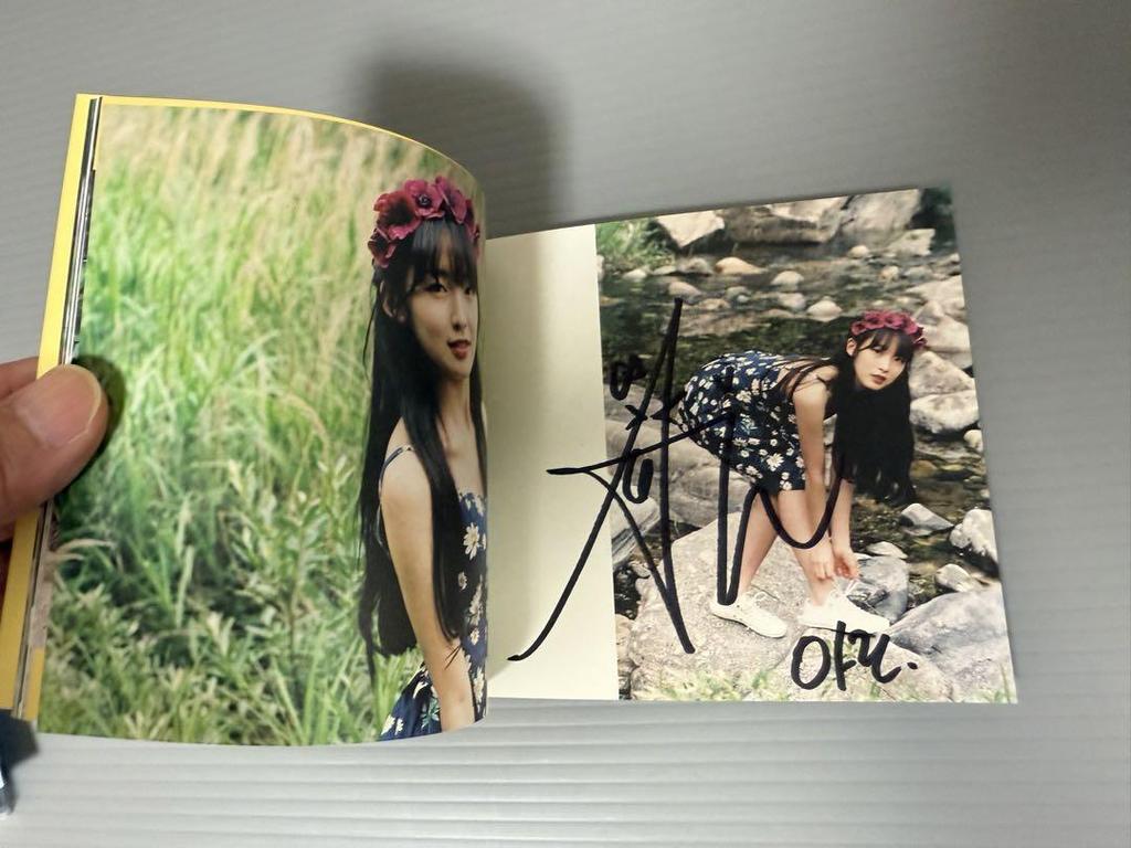 [USED] OH MY GIRL Arin Autographed CD
