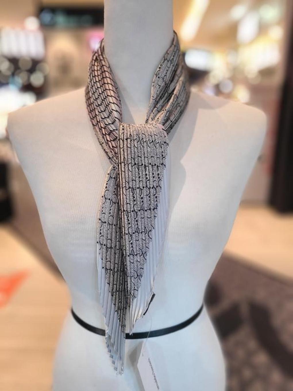 

Женский плиссированный шарф MJ Arnaldobasini Perrier ABS-211001D