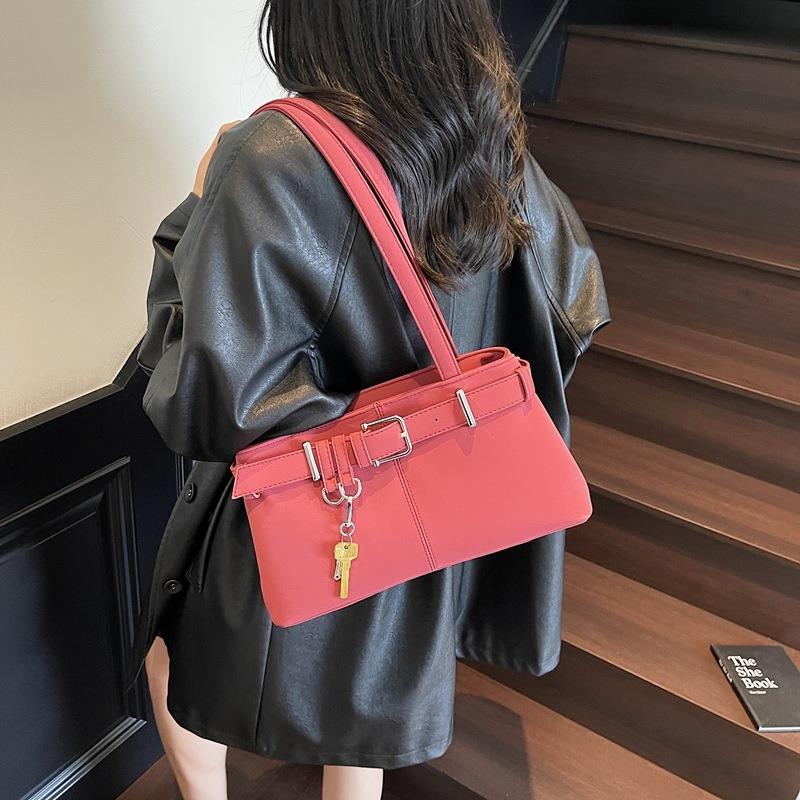 

Нишевый дизайн, пряжка ремня сумки, наплечная сумка, сумка под мышкой, сумка-локомотив, новая женская сумка красный