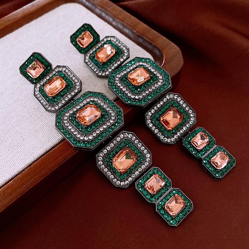 

Серьги-гвоздики Серебряная игла с бриллиантами, ретро, легкая роскошь, высококлассные, нишевые, ретро-серьги для женщин