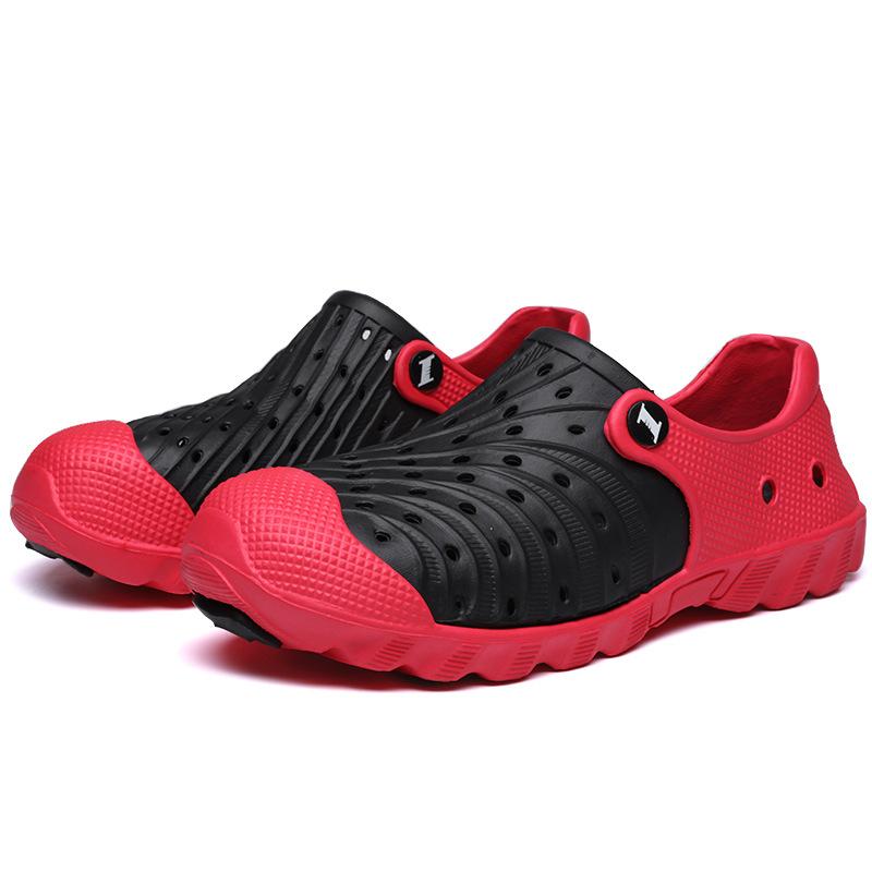 Large size outdoor beach shoes Large size sandals Lazy shoes Lightweight hole shoes Casual shoes 40