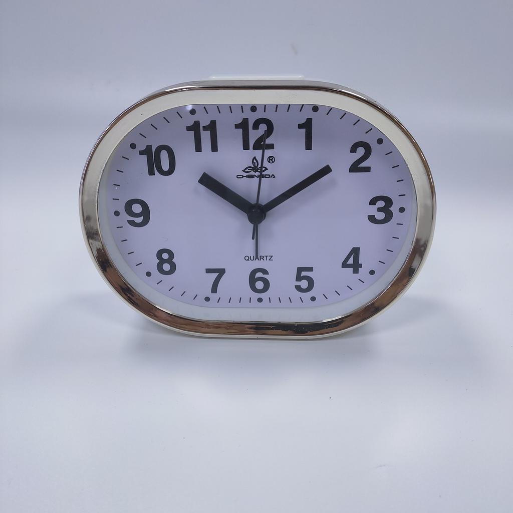 Small alarm clock on the head of the student's bedside home simple jump seconds small table clock A225-228 modern simple alarm clock