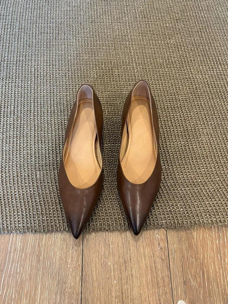 

Sheepskin version~ minimalist style niche pointed head shallow mouth inner height increase single shoes women s 2025 autumn temperament commuter w 40 коричневый