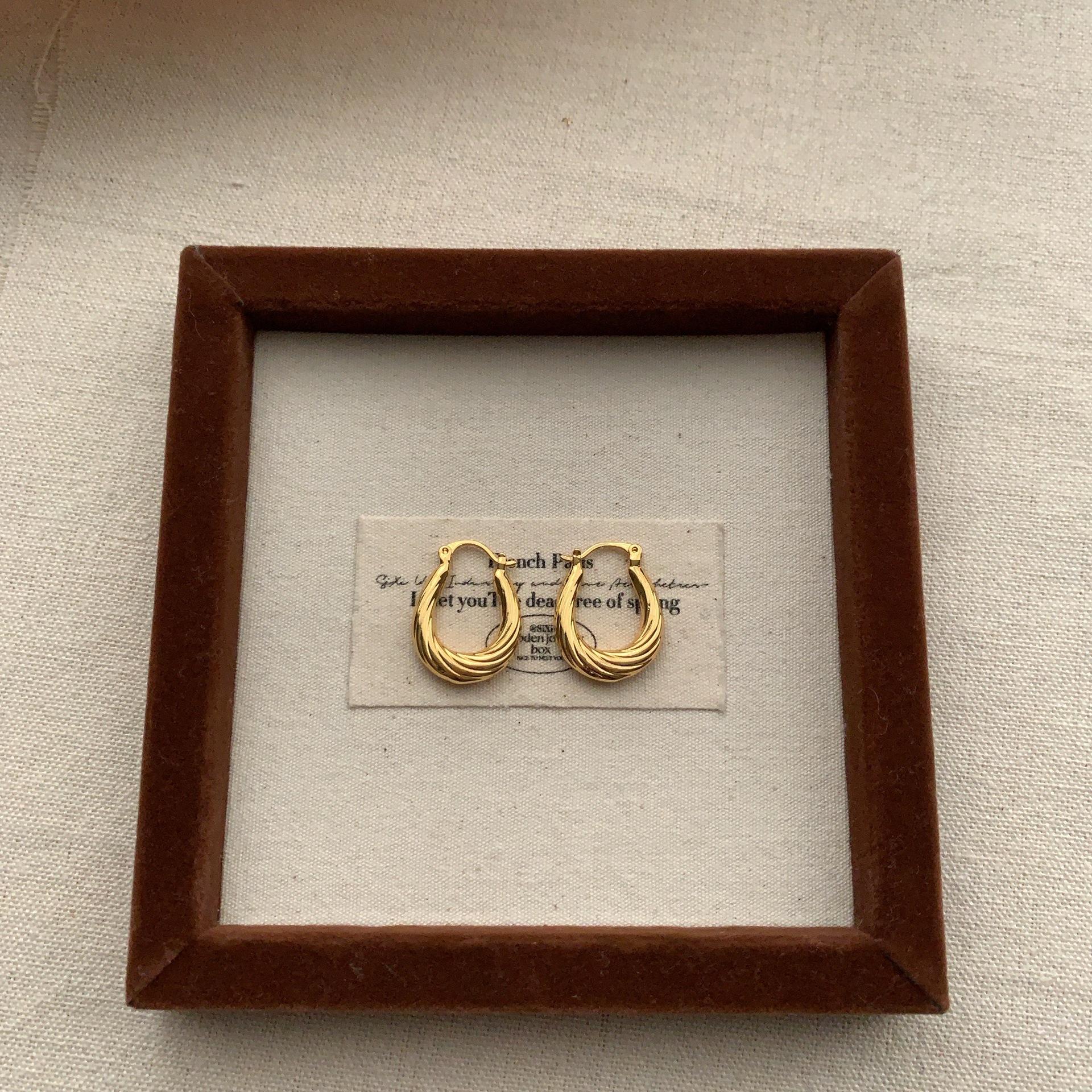 Simple Gold Ring Earrings Ear Buckles Premium French Retro Exquisite Earrings