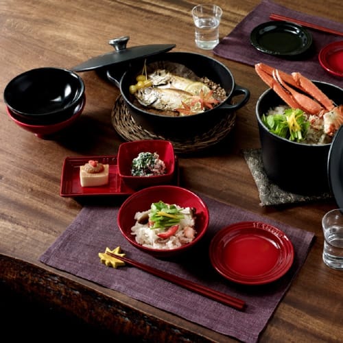 Le Creuset Cocotte Japonaise Cast Iron Enamel Pot, 24 cm, Matte Black, Gas, Induction, and Oven Compatible [Official Japanese Product]