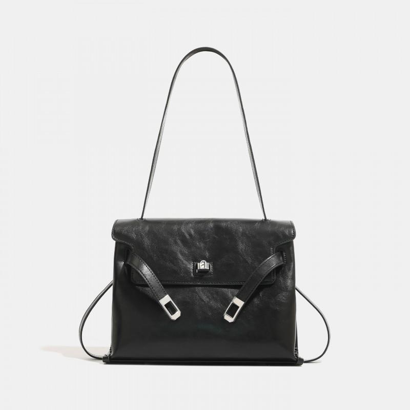 2025 Winter Minimalist Wax Leather Hobo Bag Women Spacious Messenger Style Shoulder With Lock Urban Chic Daily