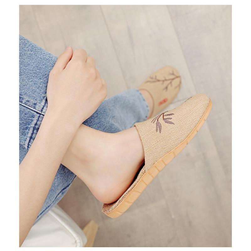 Chaussons en lin pour femme avec dessus brodé en été