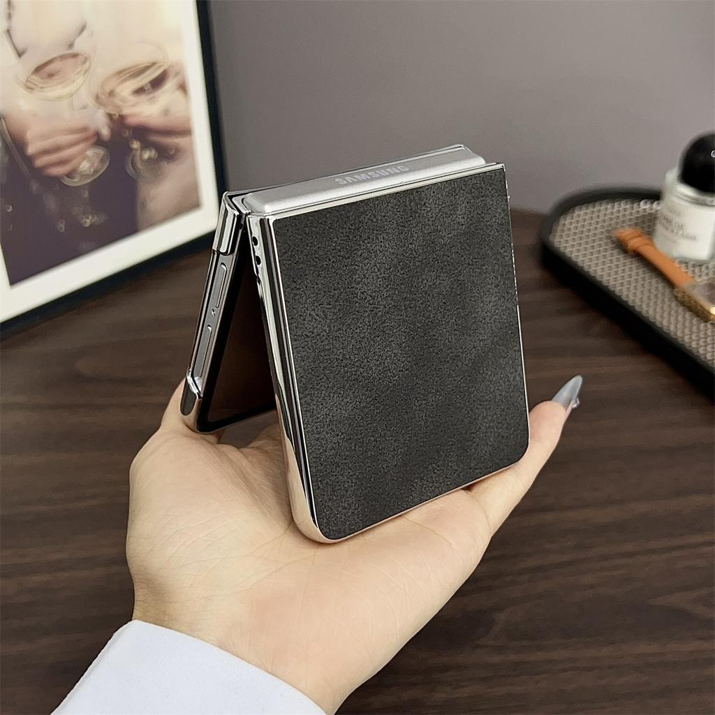 Electroplated Silver Edge Phone Case for Samsung Galaxy Z Flip 7 5G ZFlip7 Fashion 2-Piece Set Plain Shockproof Cover