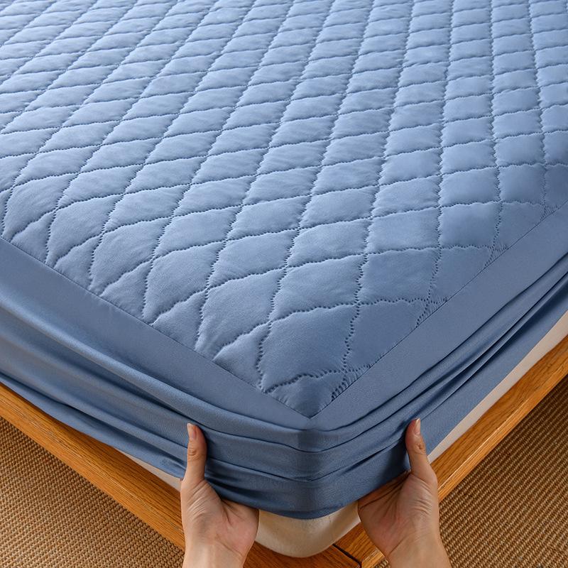 Waterproof Quilted Mattress Pad Protector Anti-mite Anti-bacterial Mattress Cover Embossed Design Bedding Bed Cover Fitted Sheet