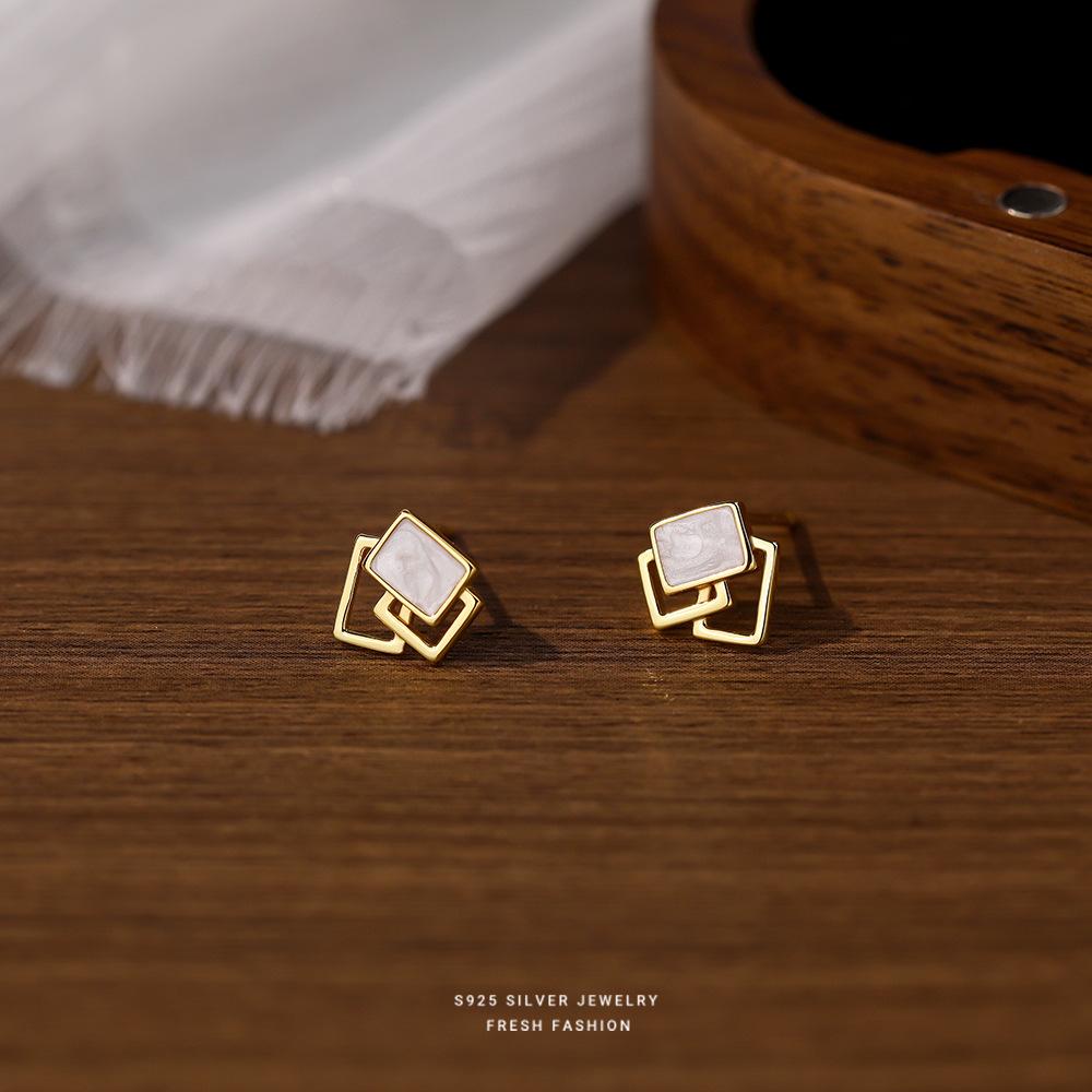 

Real 925 Sterling Silver Light Luxury Geometric Dripping Oil Stud Earrings For Mum Daughter Birthday Party Gift Jewelry золотой