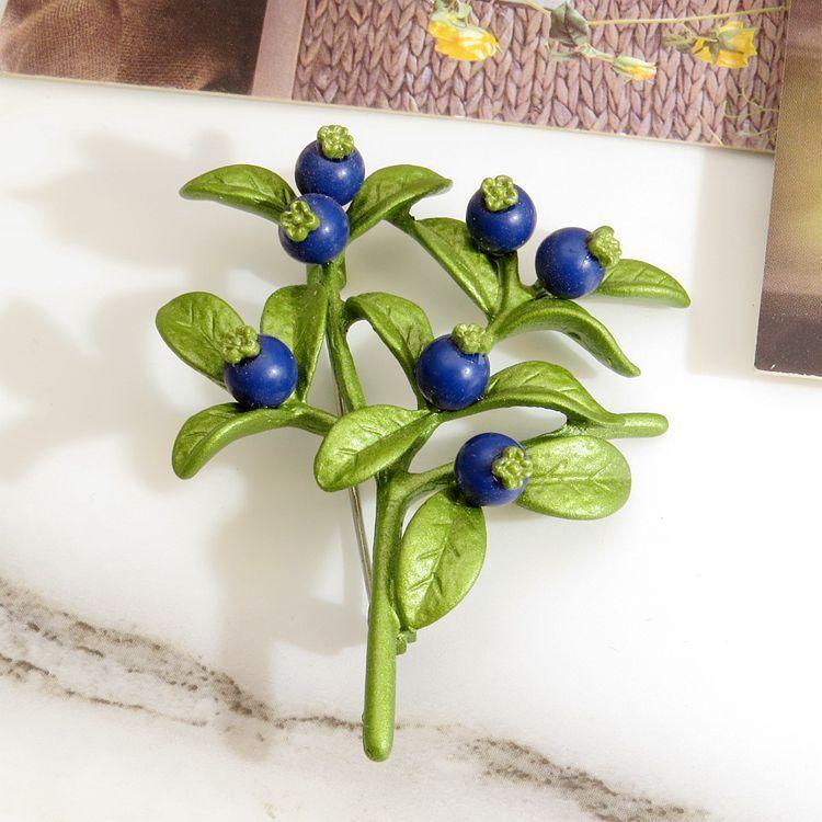 Floral Alloy Brooch With Enamel Finish For Fall Winter Fashion Accessory