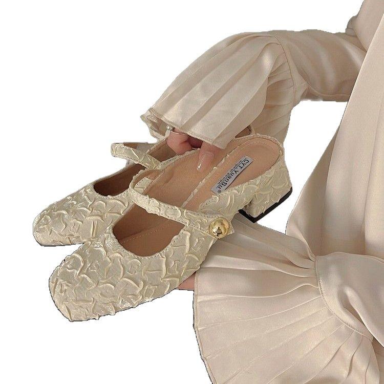French Xiaoxiangfeng thick heel bag head half slippers women's summer wear 2025 new with skirt high heel muller shoes single shoes