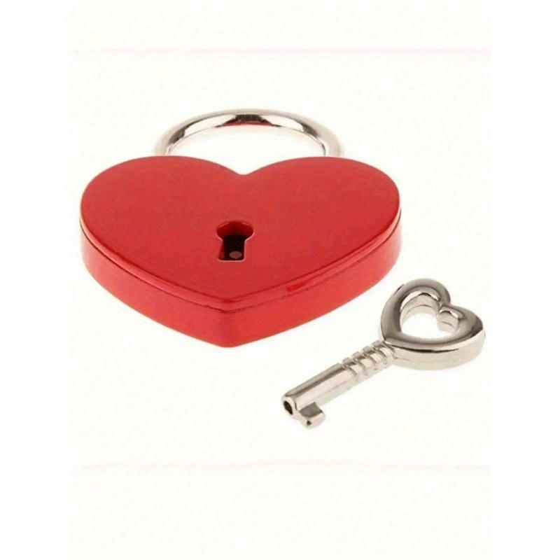 A Small Heart-Shaped Padlock Set With A Key - Metal Heart-Shaped Lock, Suitable For Suitcases, Laptops, Drawers, Wallets