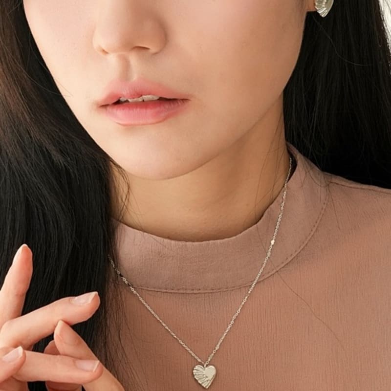 BELLOOGGI Frill heart necklace(40cm)