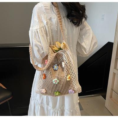 Gewebte kleine Tasche Damen Frühling und Sommer neue Mode Pendler Handtasche Mode Nische Blume Schultertasche