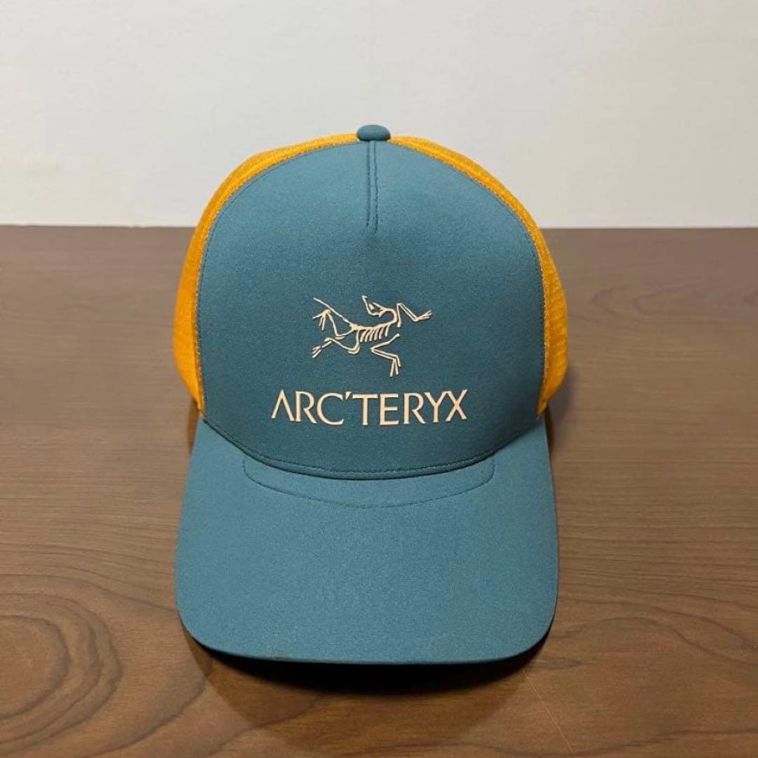 Used ARC TERYX Bird Word Tracker Curved Cap