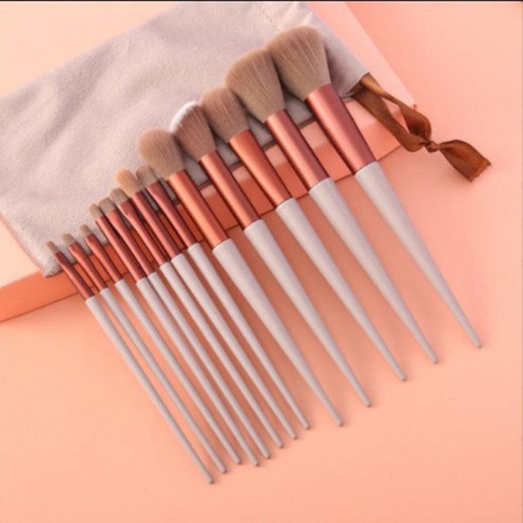 New Green 13-Piece Makeup Brush Set: Super Soft Brushes for All Seasons