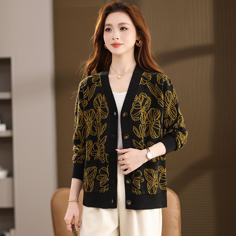 2025 Women's Spring & Autumn Jacquard Knit Cardigan: Casual Loose Sweater Coat