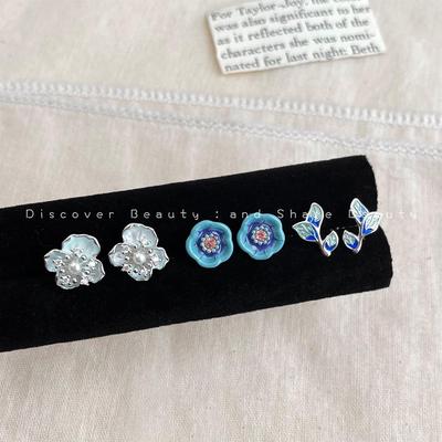 Sweet Blue Floral Enamel Stud Earrings – Korean Style Fashion for Women
