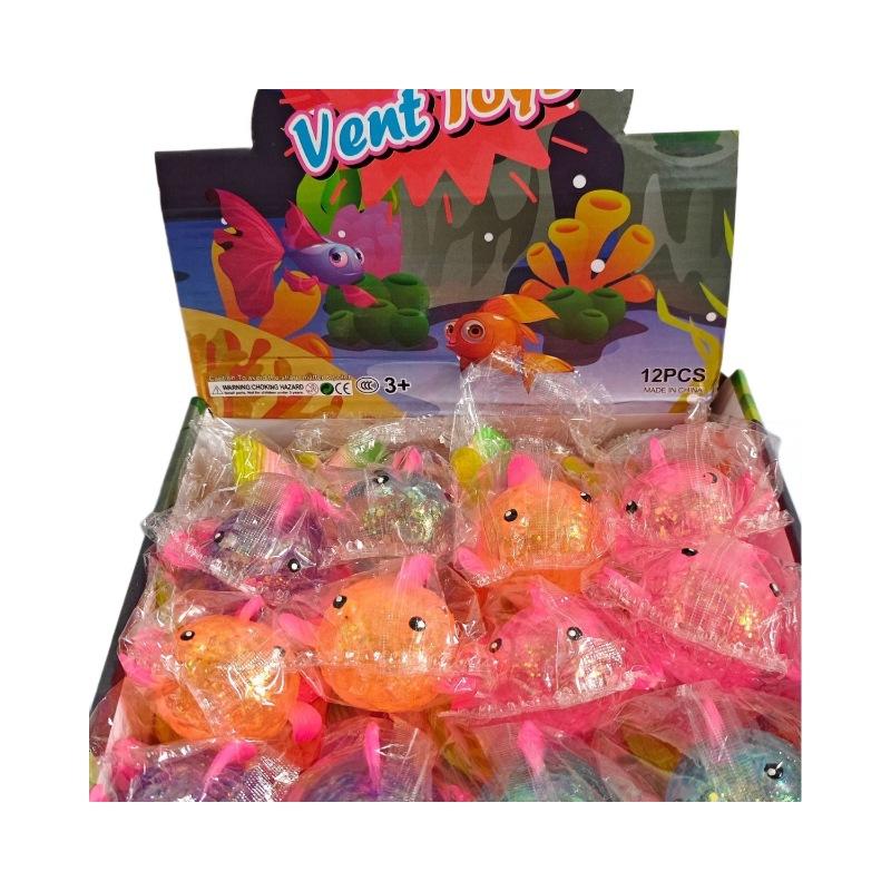 Pesce Rosso Giocattolo Spremibile Occhi Grandi Festivo, Pallina di Maltosio a Rimbalzo Lento con Polvere d'Oro, Fidget Kawaii per Regali di Festa