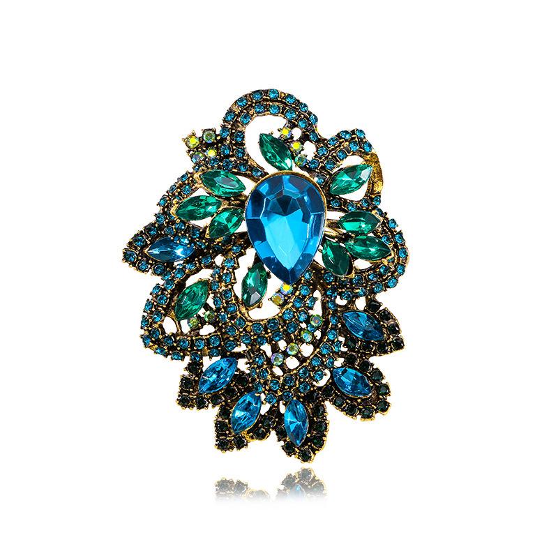 Retro Style Crystal Brooch Women's Atmospheric Corsage Coat Suit Anti-light Pin Diamond Accessories