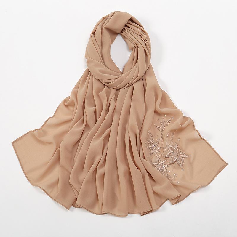 

Малайзия и Индонезия горячо продаваемые новые шифоновые вышивки горячие бриллианты однотонный головной платок женщины, простой и универсальный большой размер длинное полотенце 180*70cm