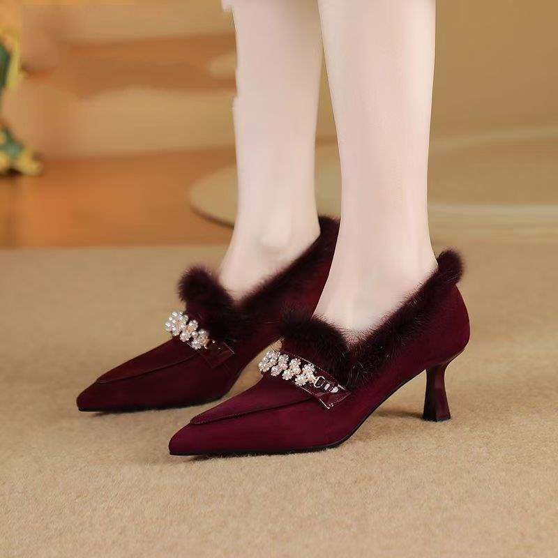 

Зимние женские туфли на высоком каблуке 2025 новая весенняя норка острый каблук бархатные одинарные туфли маленькие кожаные туфли свадебные туфли 38