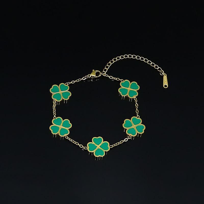 Titanstahl-Armband mit vierblättrigem Kleeblatt und fünf Blumen, einfaches Edelstahl-Epoxidarmband für Damen, einlagiger Handschmuck für die Freundin