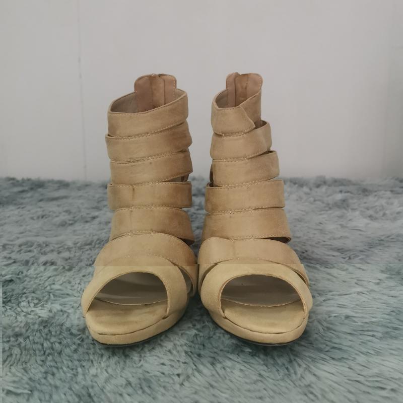 Yeni Moda gösterisi Kadın Sandalet Moda Seksi Yüksek Topuklu Platform Pompaları Peep Toe Sandalet Rahat Beyaz Kırmızı Düğün Ayakkabıları