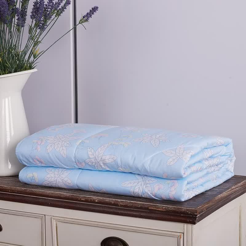 Dohoya Leafy Rain Summer Cooling Quilt