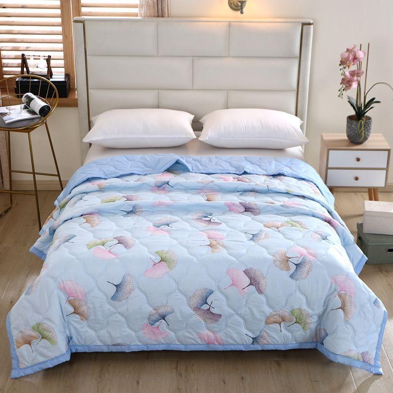 Double Sided Cooling Quilt with Flower Pattern Cooling Fiber, Lightweight Cooling Summer Comforter Quilt for Hot Sleeper Night Sweats Multiple Styles