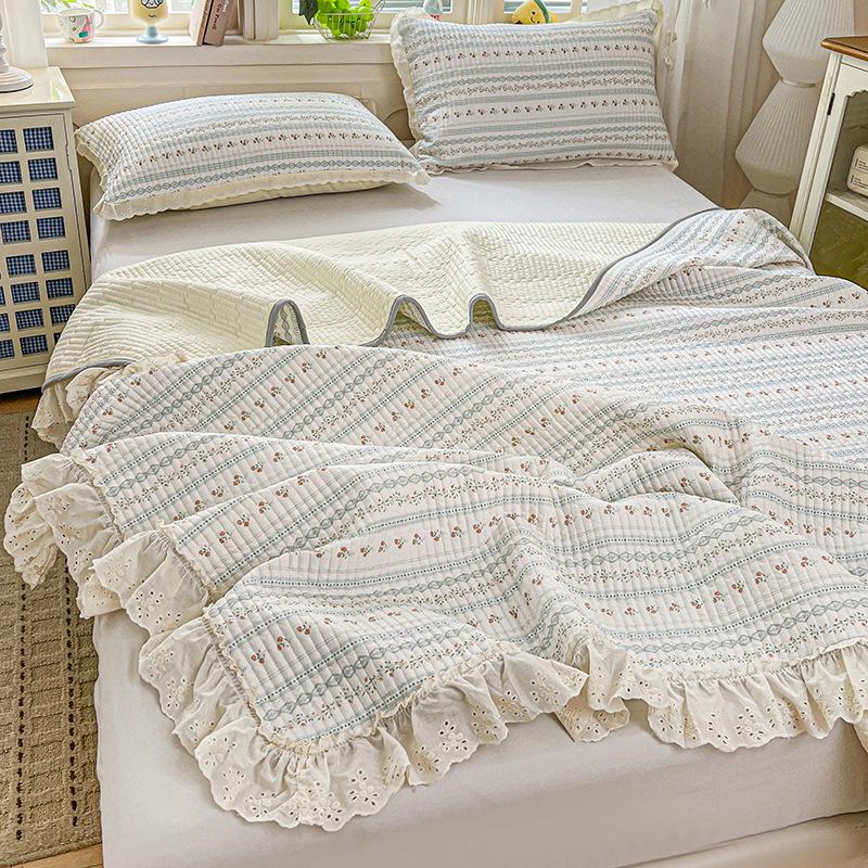 Korean Style All-Cotton Quilted Lace Bedspread Set: Fresh Double Tatami Cover with Thick Bed Sheet.