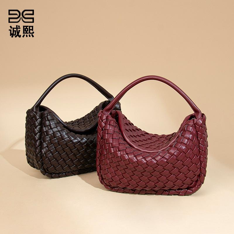 Fashion woven lunch box, dumpling bag, casual versatile single shoulder crossbody mother and child bag, trendy texture, portable ingot bag for women