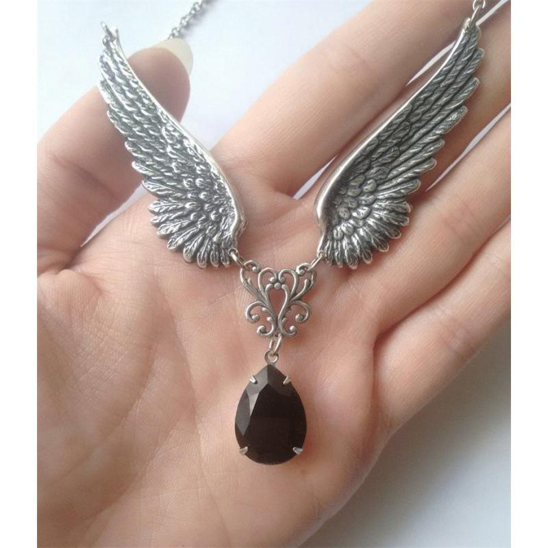 European-American Luxury Angel Wings Pendant Necklace - Trendy Jewelry in Stock
